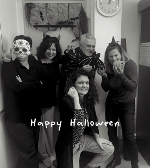 Le pôle LSF déguisé pour Halloween